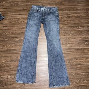 Low waisted bebe jeans